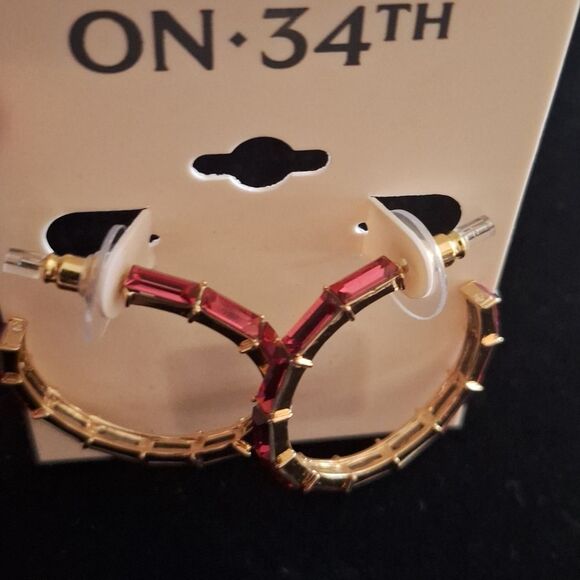 🎁Medium Baguette Pink Crystal C-Hoop Tennis Earrings, 1.3", Created for Macy's - Picture 4 of 4